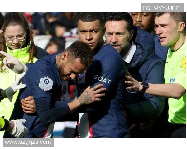 内马尔本赛季第五次受伤巴黎欧冠前景堪忧球队需紧急应对