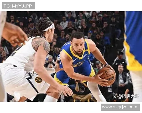 湖人队与勇士队激战正酣谁能在季后赛中笑到最后